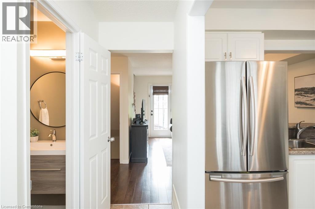Photo 4 of 4200 Kilmer Drive Unit 47, Burlington ON