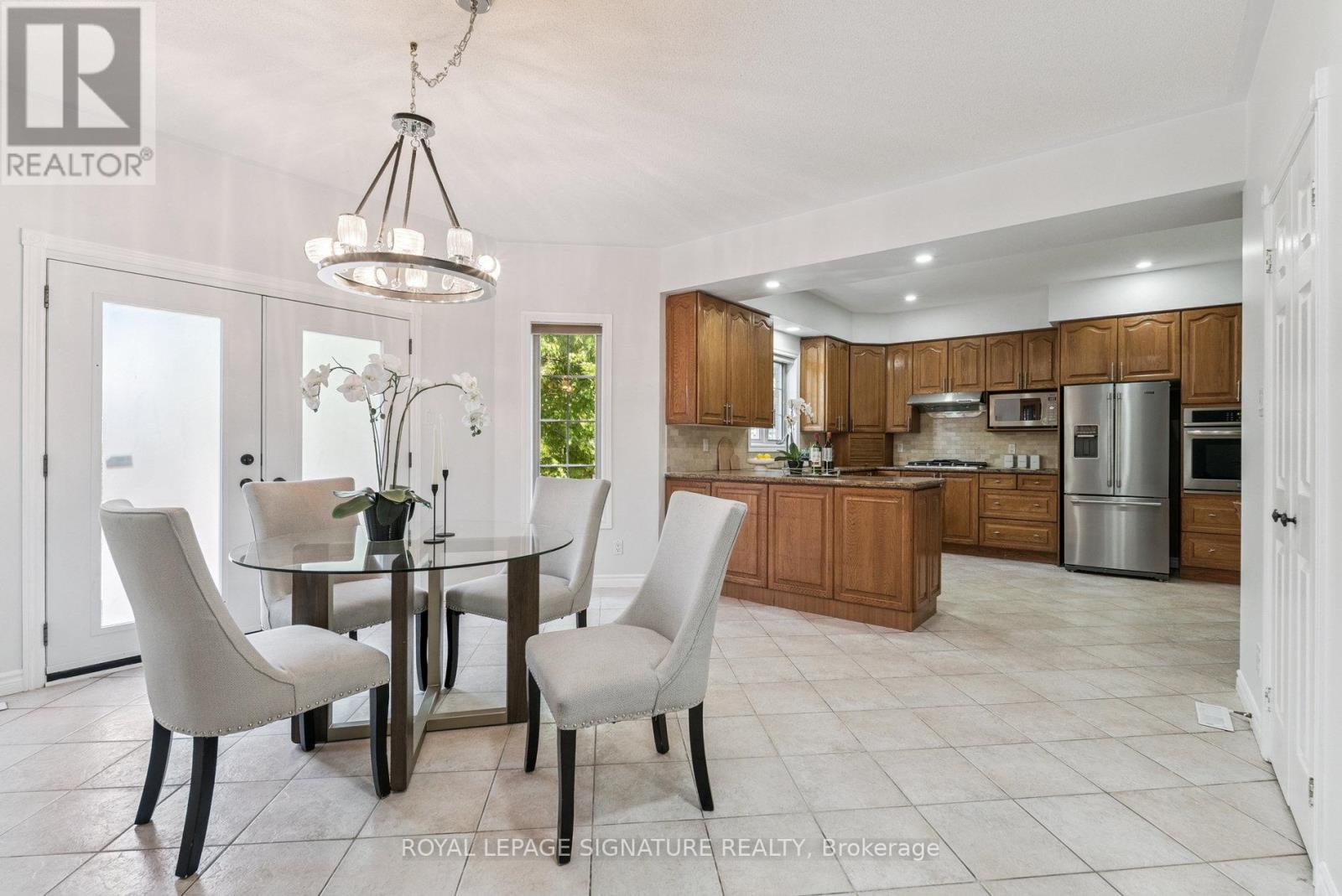 Photo 12 of 12 Mccullough Court, Barrie ON