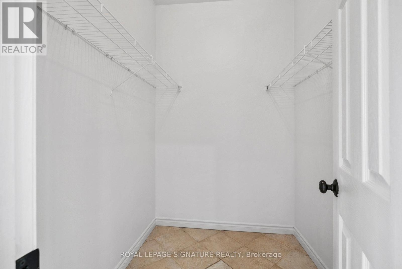 Photo 19 of 12 Mccullough Court, Barrie ON