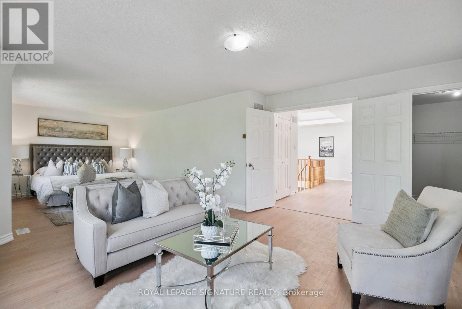 Photo 21 of 12 Mccullough Court, Barrie ON