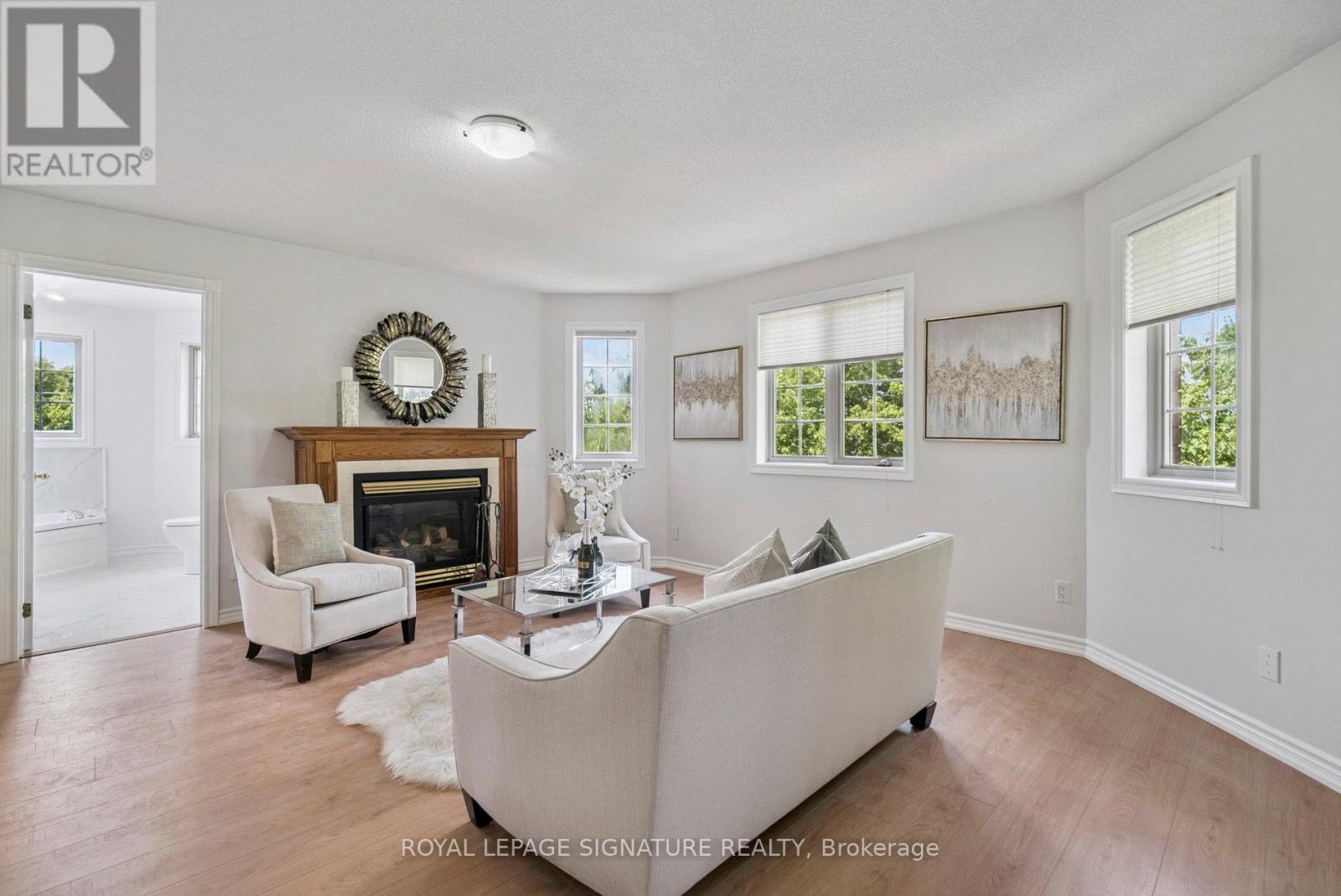 Photo 22 of 12 Mccullough Court, Barrie ON