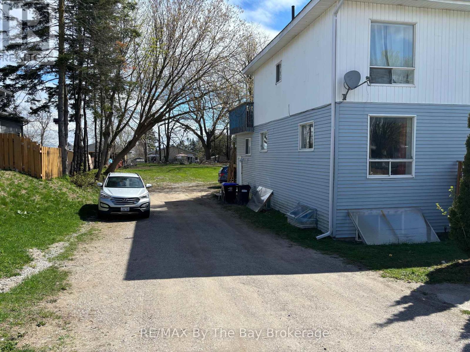Photo 10 of 203 George Street, Midland ON