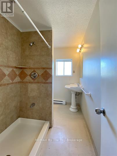 Photo 8 of 203 George Street, Midland ON