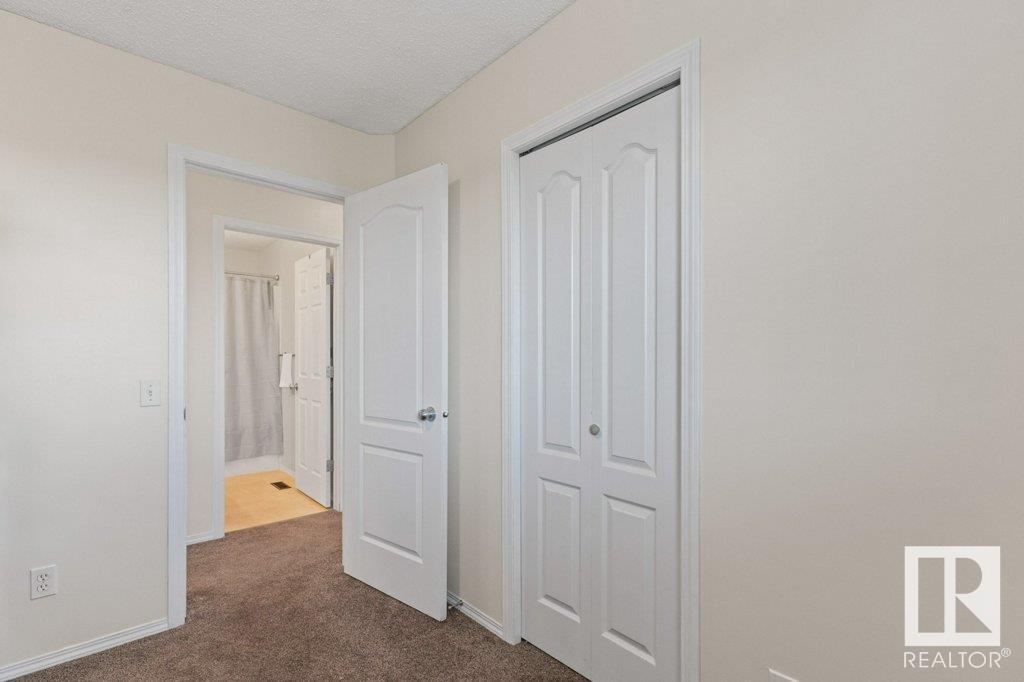 Photo 19 of 9 450 Hyndman Cr Nw, Edmonton AB