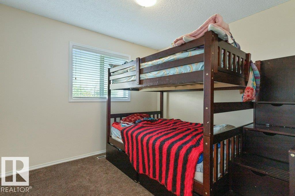 Photo 18 of 9 450 Hyndman Cr Nw, Edmonton AB
