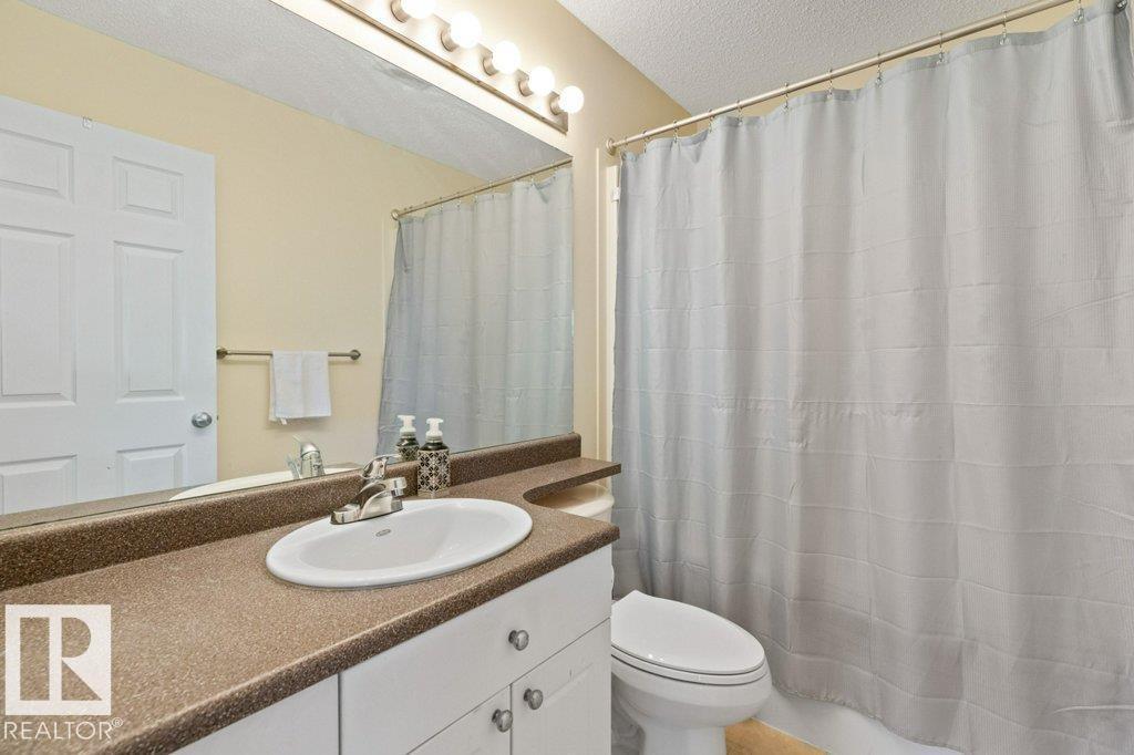 Photo 23 of 9 450 Hyndman Cr Nw, Edmonton AB