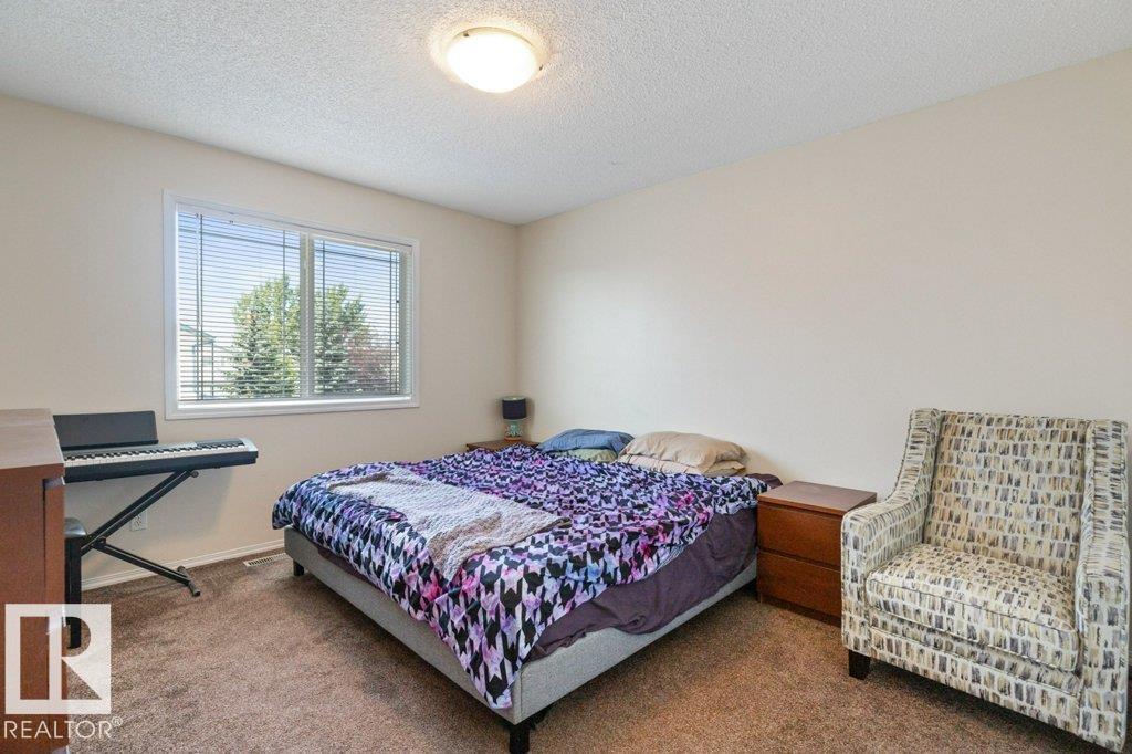 Photo 16 of 9 450 Hyndman Cr Nw, Edmonton AB