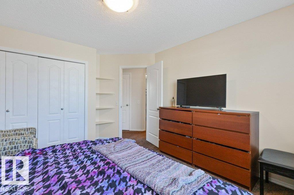 Photo 17 of 9 450 Hyndman Cr Nw, Edmonton AB