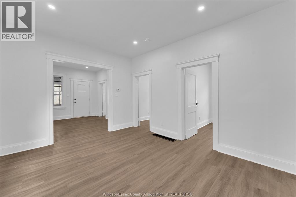 Photo 6 of 505 Mckay, Windsor ON