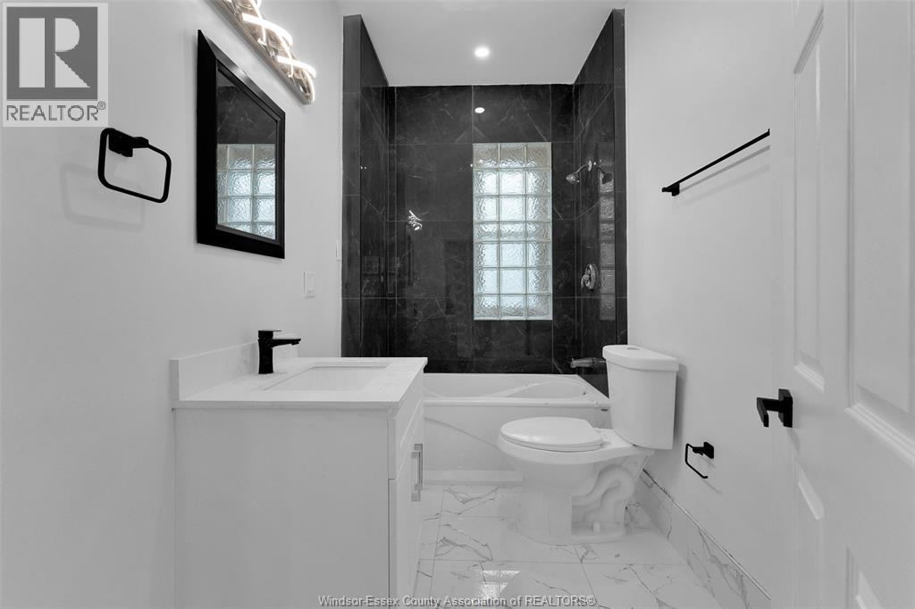 Photo 9 of 505 Mckay, Windsor ON