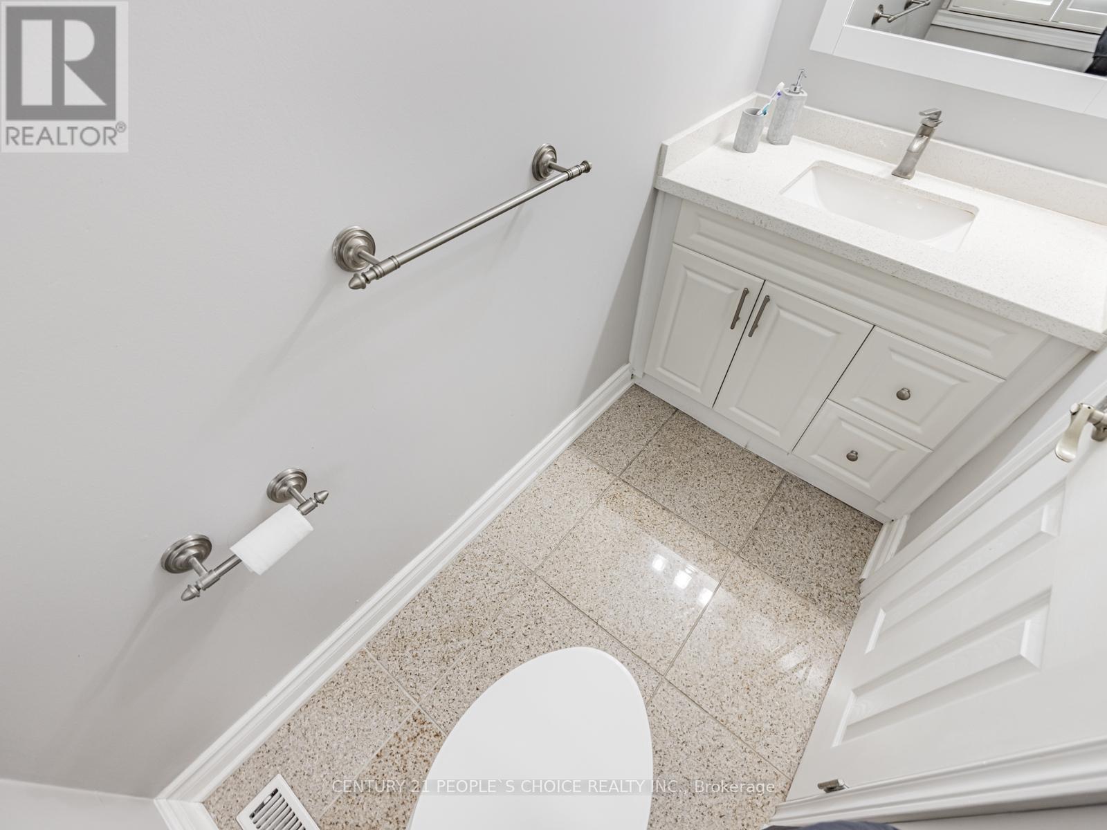 Photo 21 of 43 Shendale Drive, Toronto ON