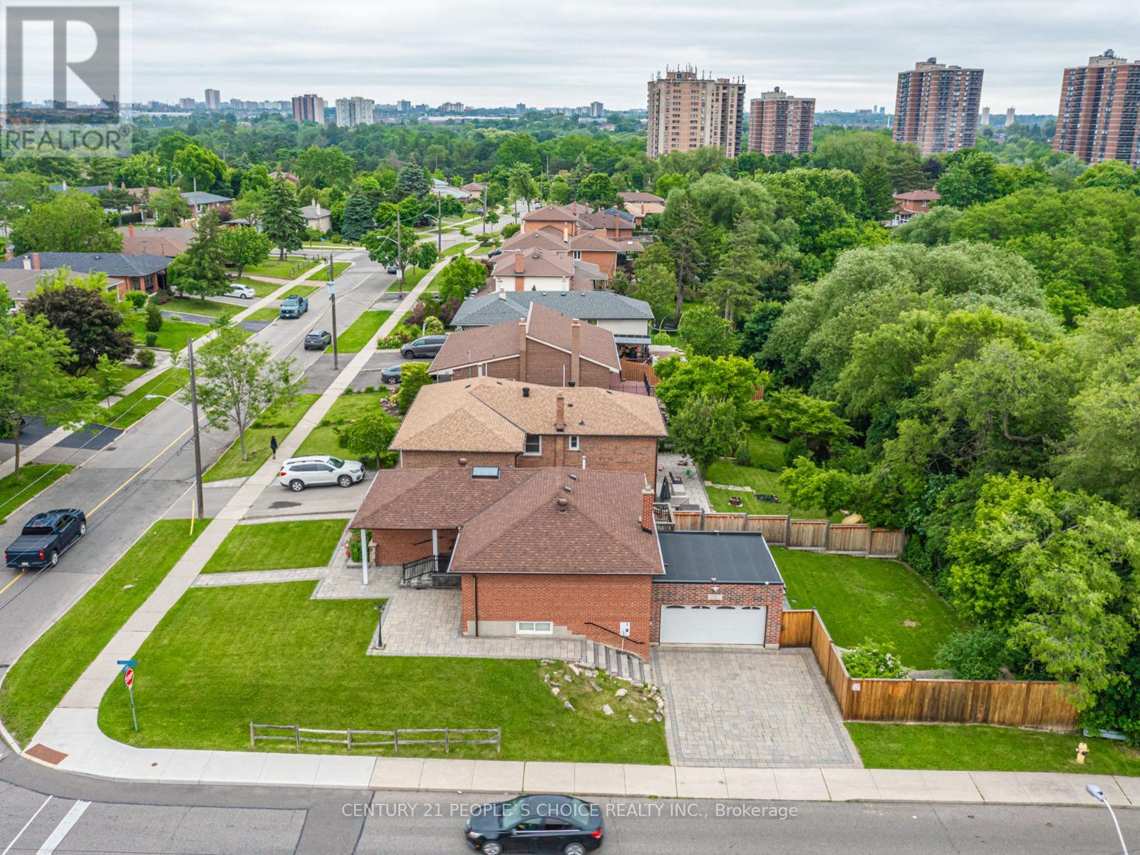 Photo 28 of 43 Shendale Drive, Toronto ON