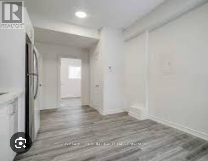 Photo 4 of 022 63 Scarlett Road, Toronto ON