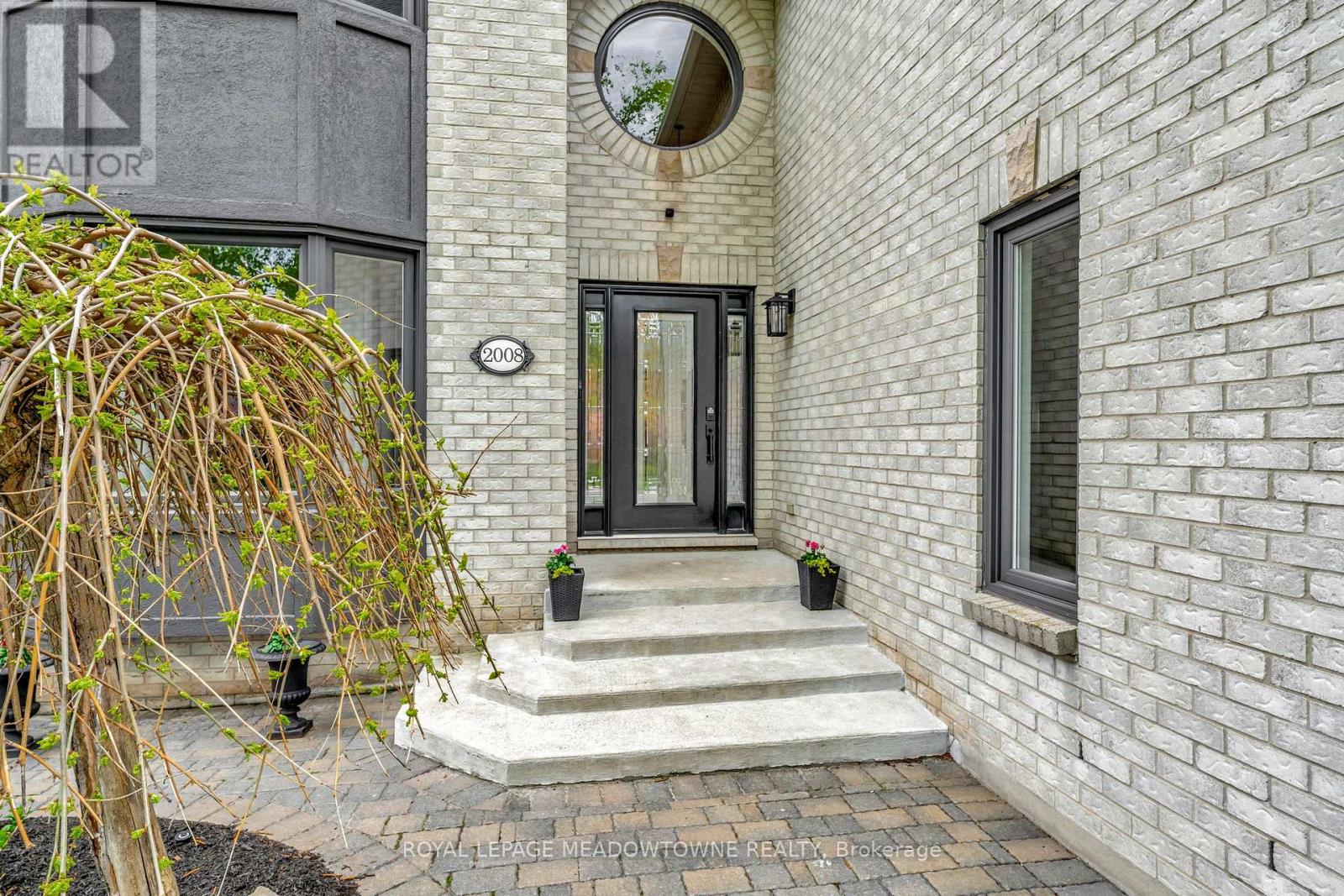 Photo 2 of 2008 Peak Place, Oakville ON