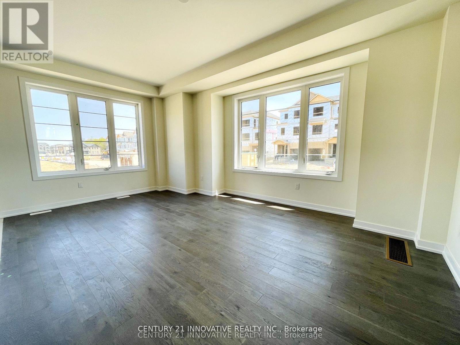 Photo 12 of 172 Wilmot Road, Brantford ON