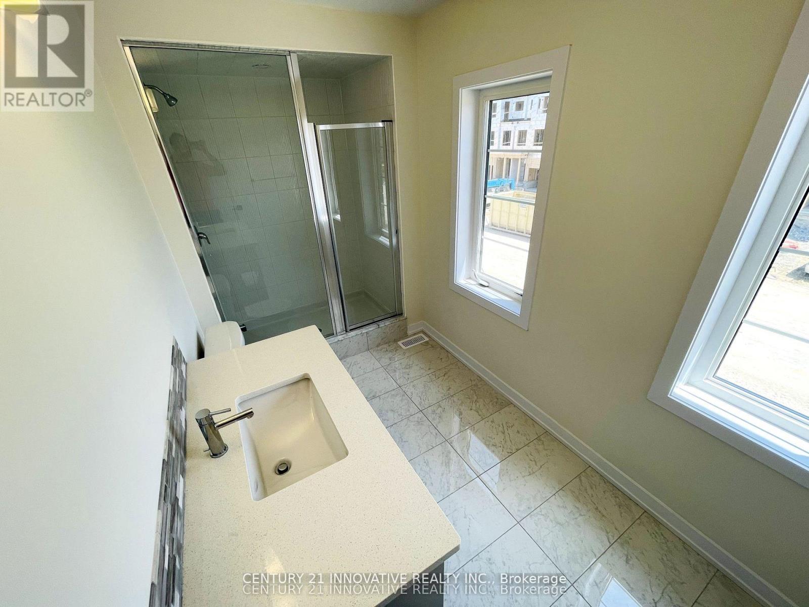 Photo 3 of 172 Wilmot Road, Brantford ON