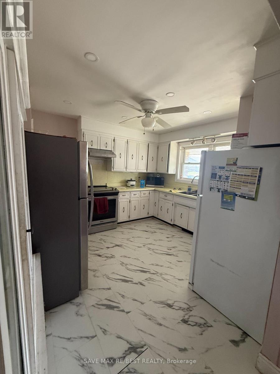 Photo 4 of 120 Weber Street S, Waterloo ON