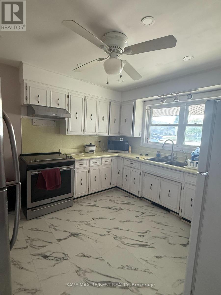 Photo 5 of 120 Weber Street S, Waterloo ON