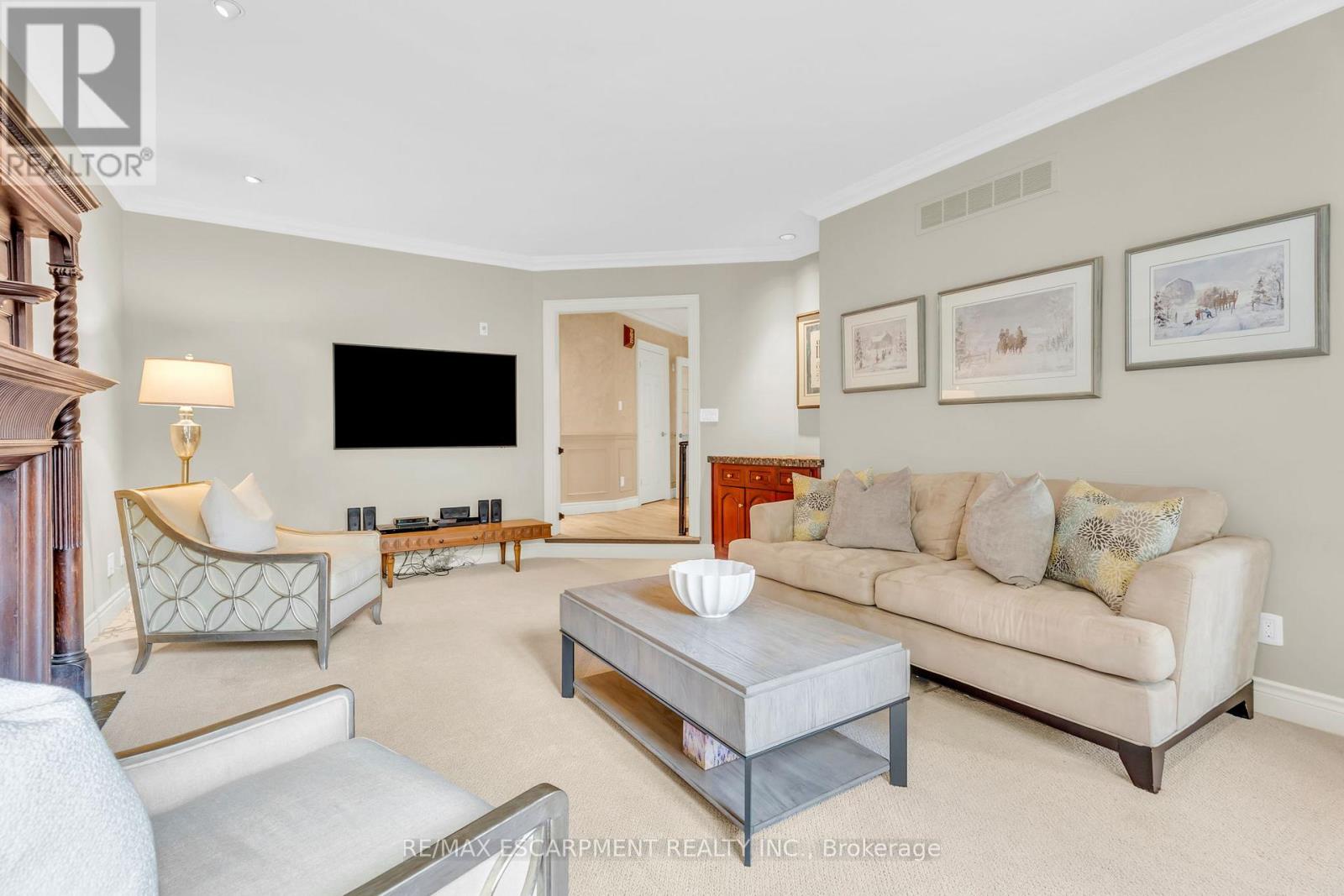 Photo 12 of 484 Bush Drive, Hamilton ON