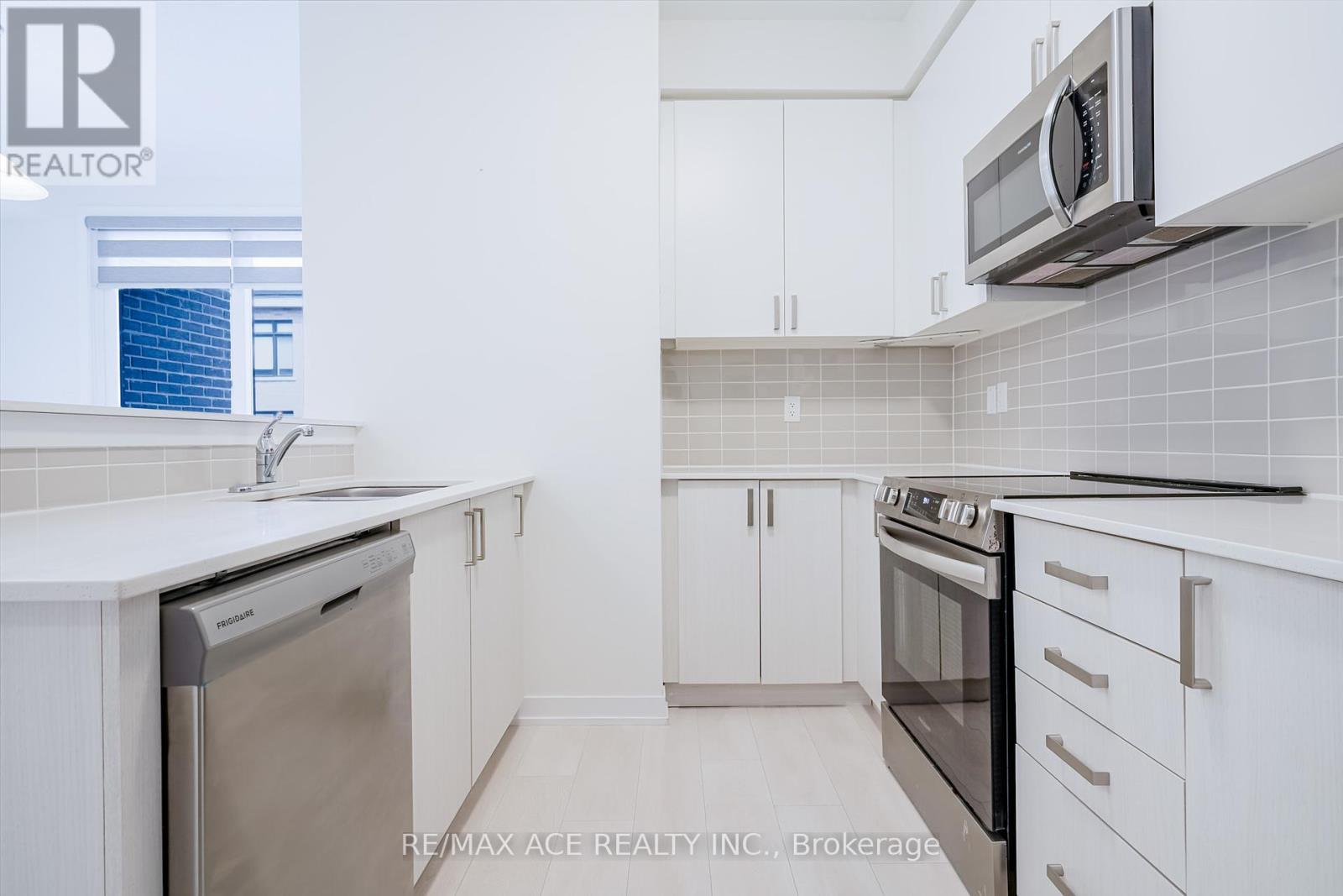 Photo 34 of 1501 1865 Pickering Parkway, Pickering ON