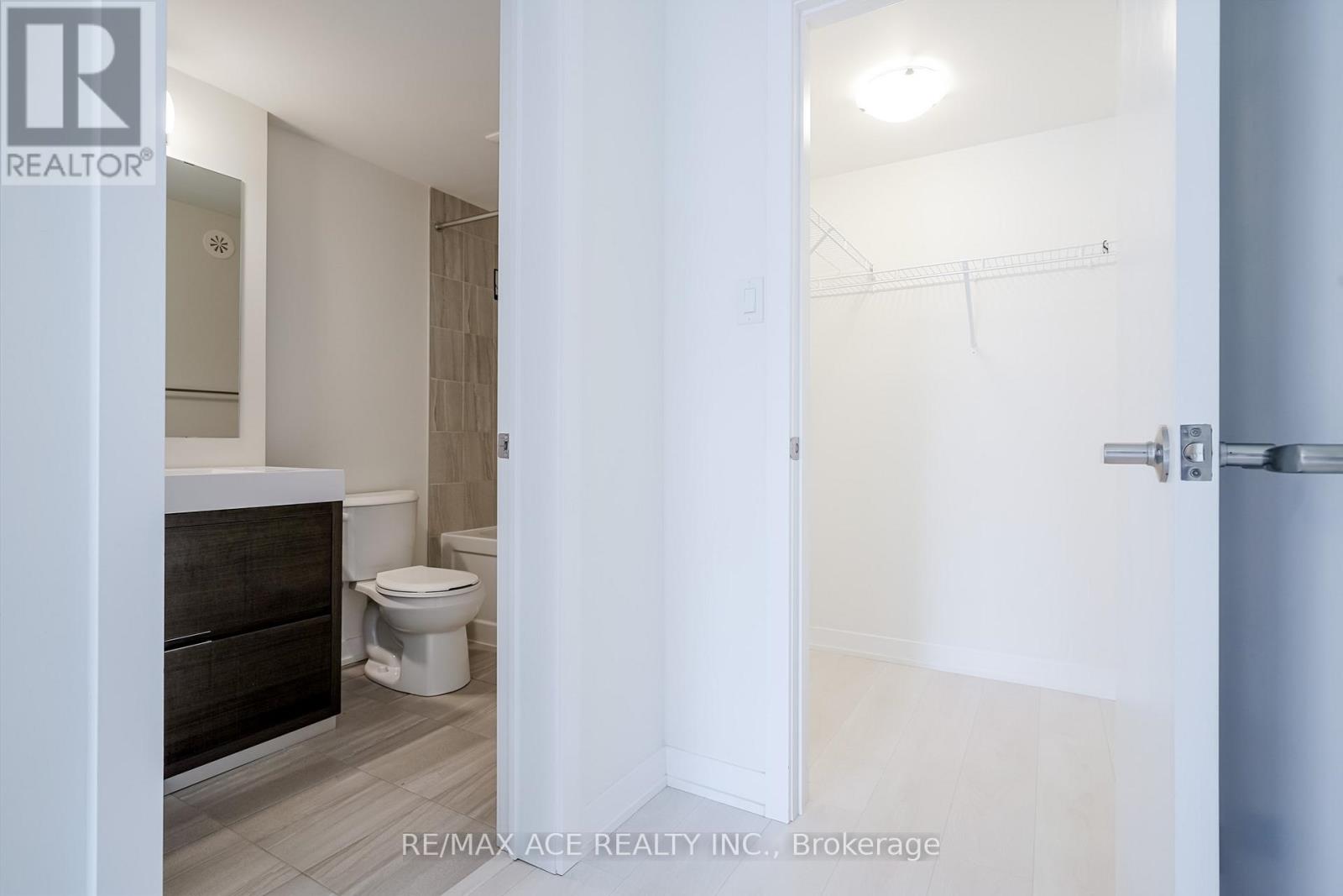 Photo 17 of 1501 1865 Pickering Parkway, Pickering ON