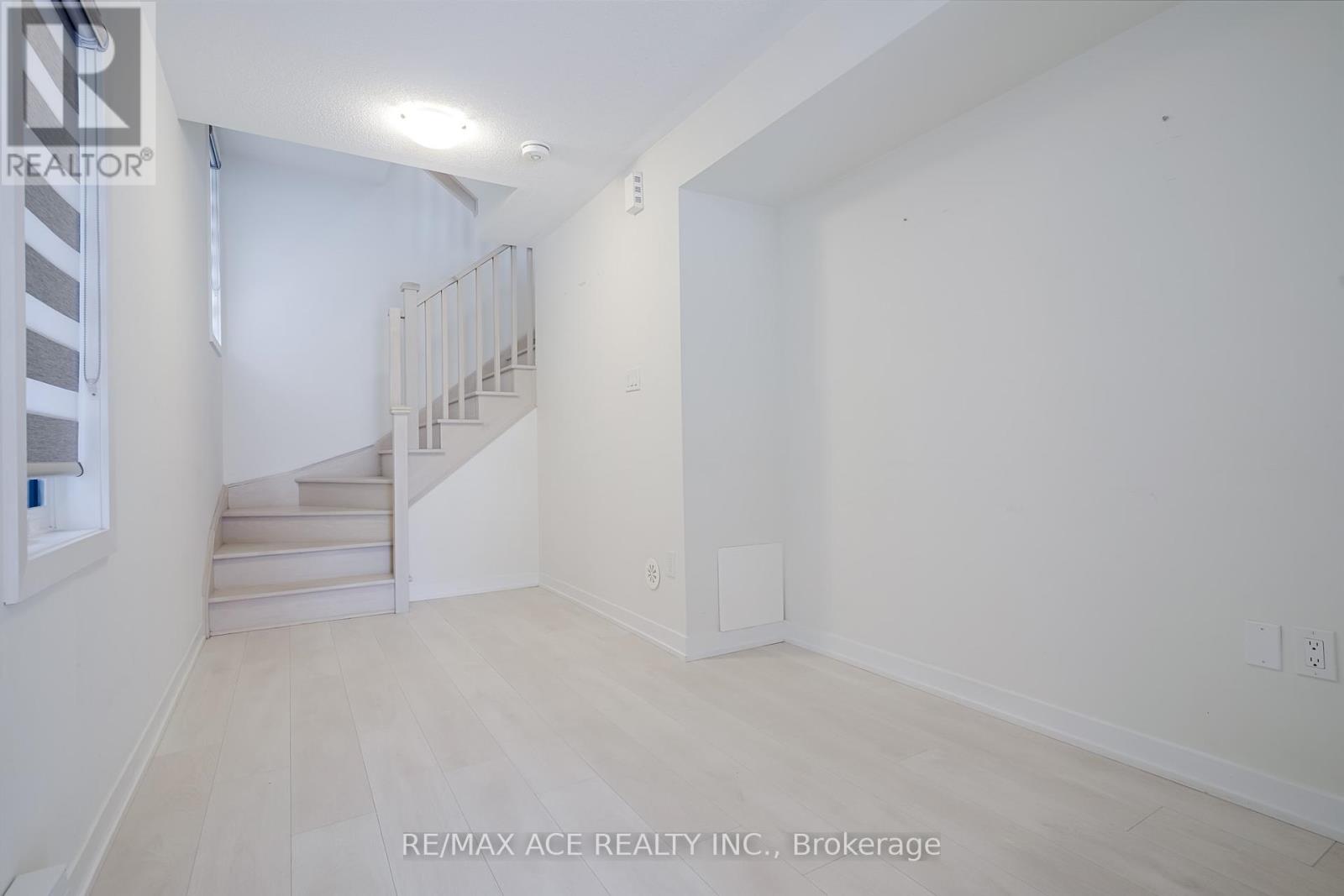 Photo 16 of 1501 1865 Pickering Parkway, Pickering ON
