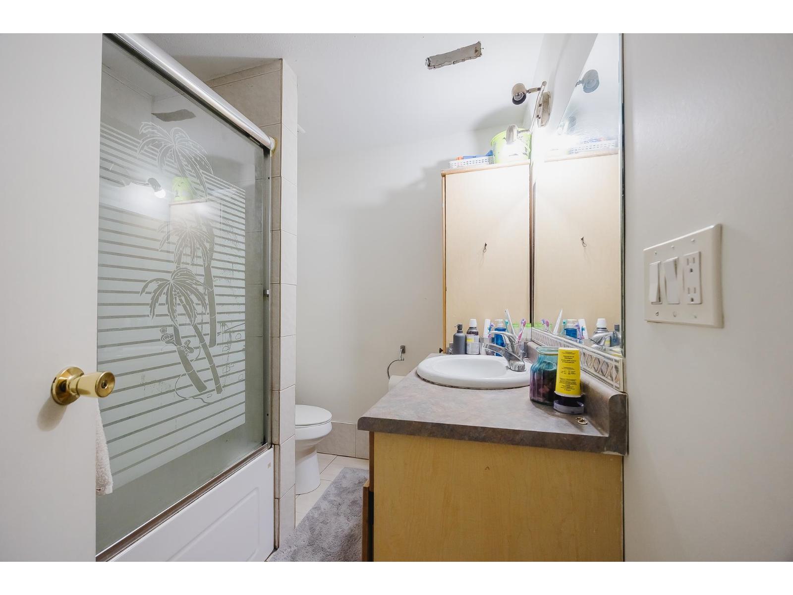 Photo 9 of 9298 Cinnamon Drive, Surrey BC
