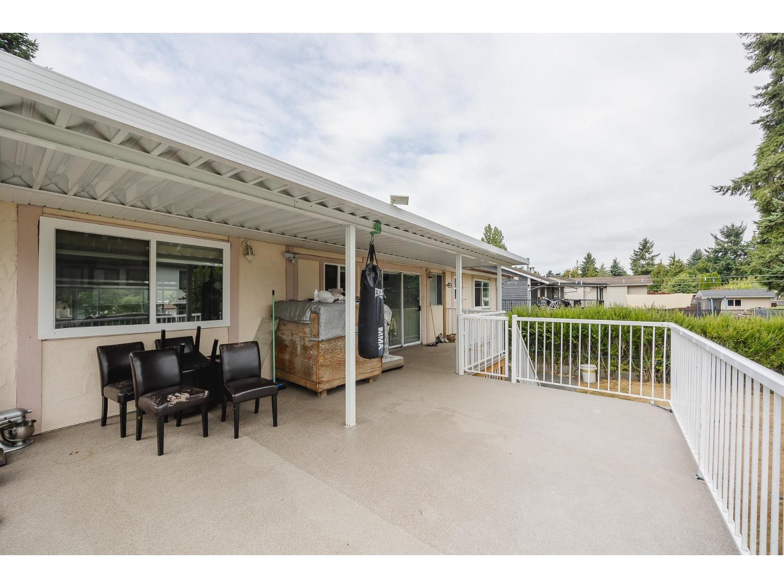 Photo 30 of 9298 Cinnamon Drive, Surrey BC
