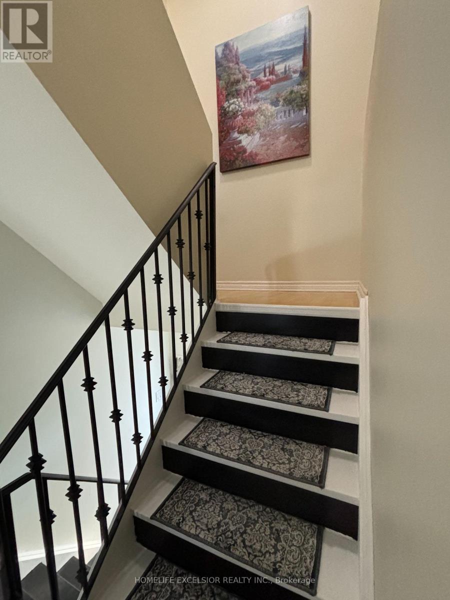 Photo 3 of 89 Dovercliffe Road, Guelph ON