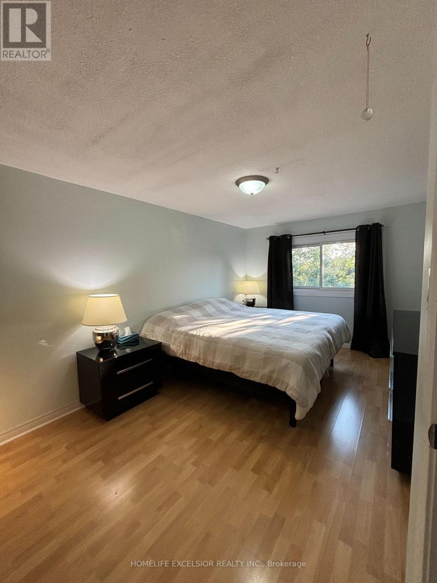 Photo 24 of 89 Dovercliffe Road, Guelph ON