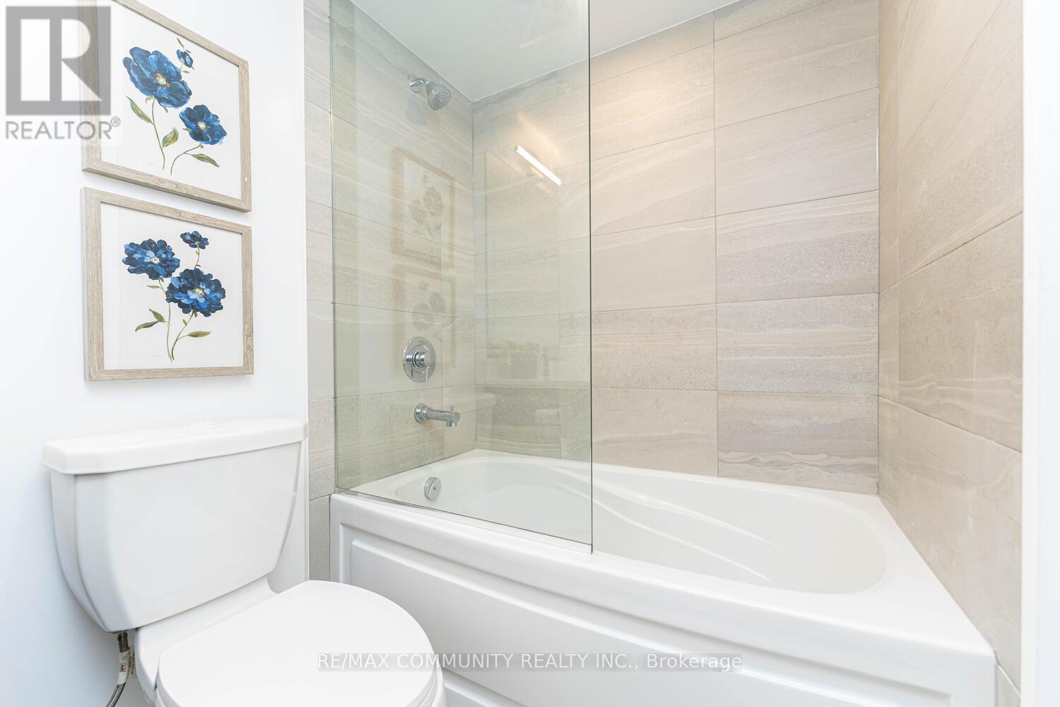 Photo 24 of 501 219 Dundas Street E, Toronto ON