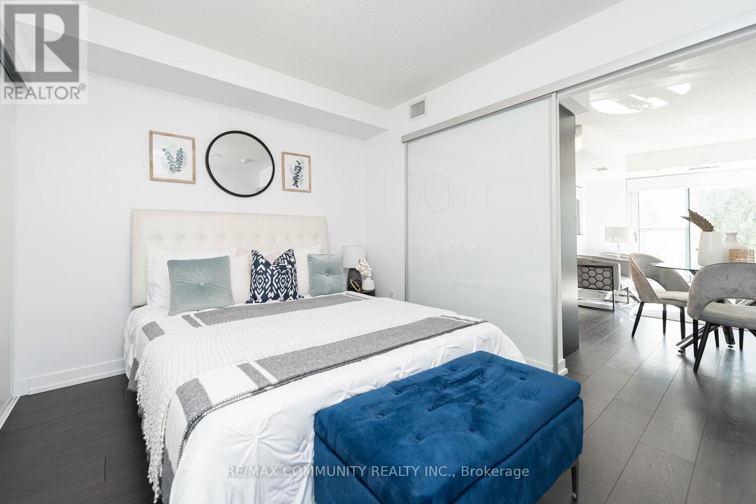 Photo 15 of 501 219 Dundas Street E, Toronto ON