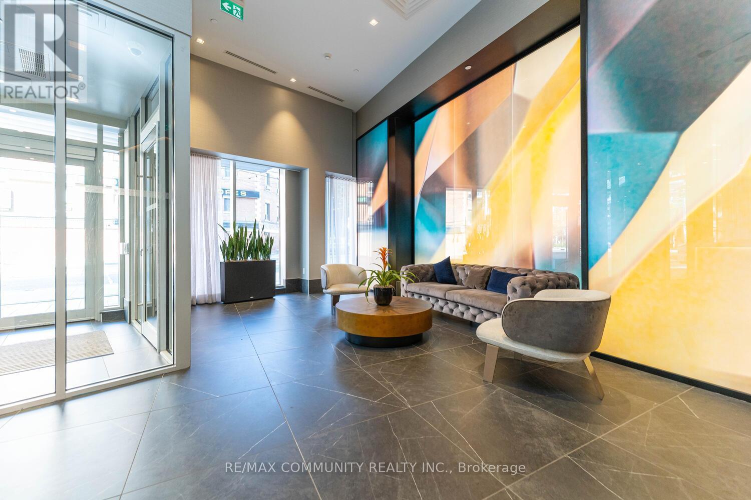 Photo 2 of 501 219 Dundas Street E, Toronto ON