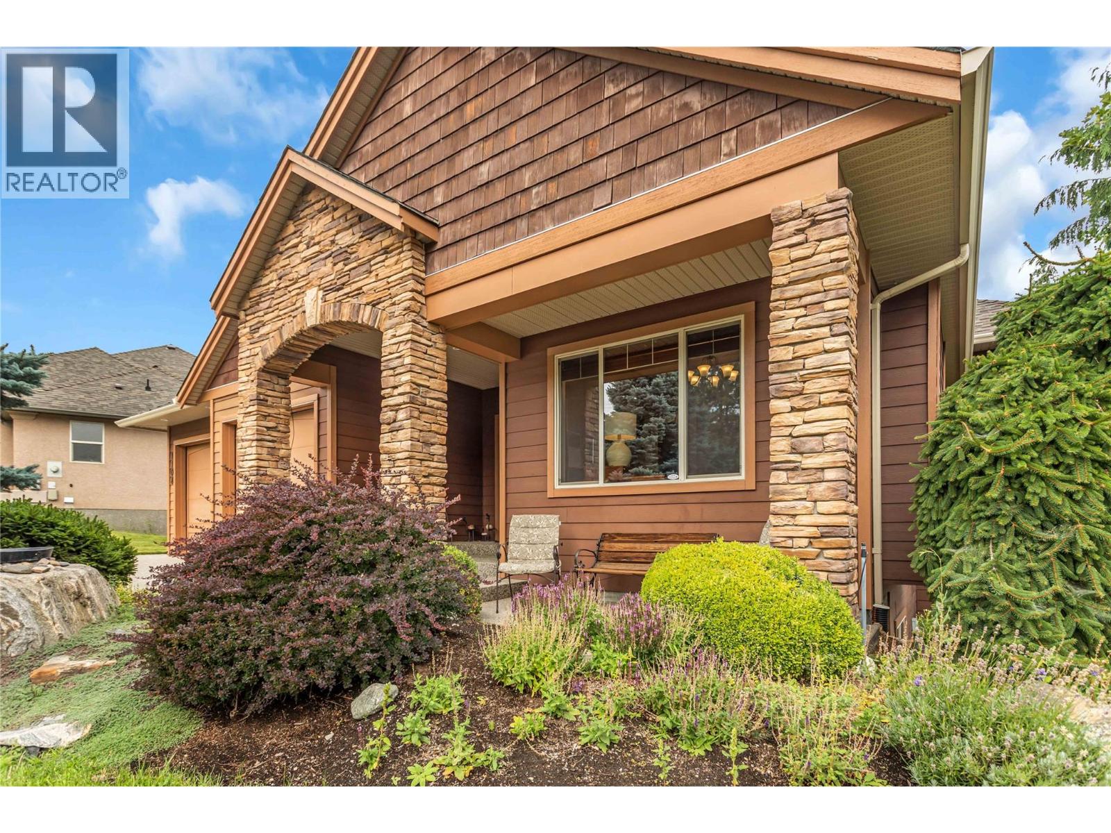  1108 ARBOR VIEW Drive, Kelowna