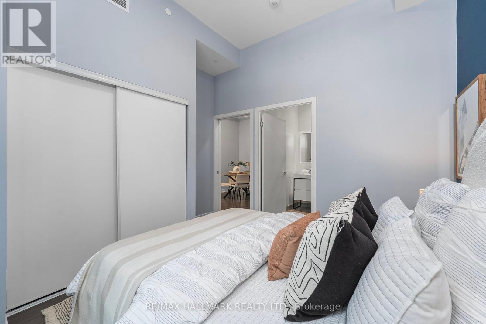 Photo 7 of 124 150 Logan Avenue, Toronto ON