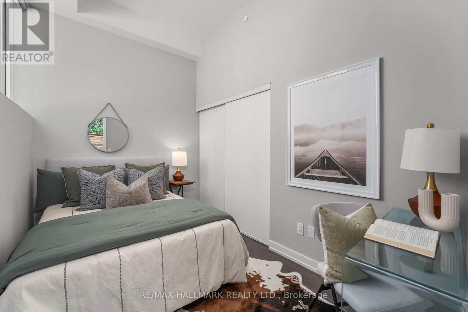 Photo 2 of 124 150 Logan Avenue, Toronto ON