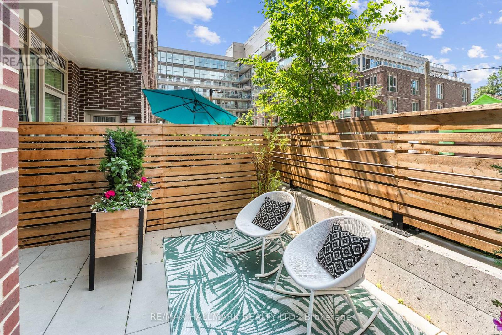 Photo 3 of 124 150 Logan Avenue, Toronto ON