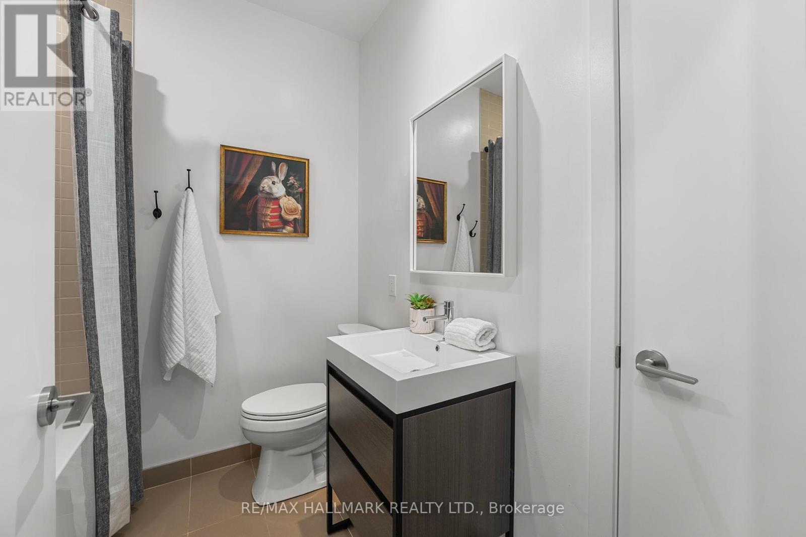 Photo 12 of 124 150 Logan Avenue, Toronto ON