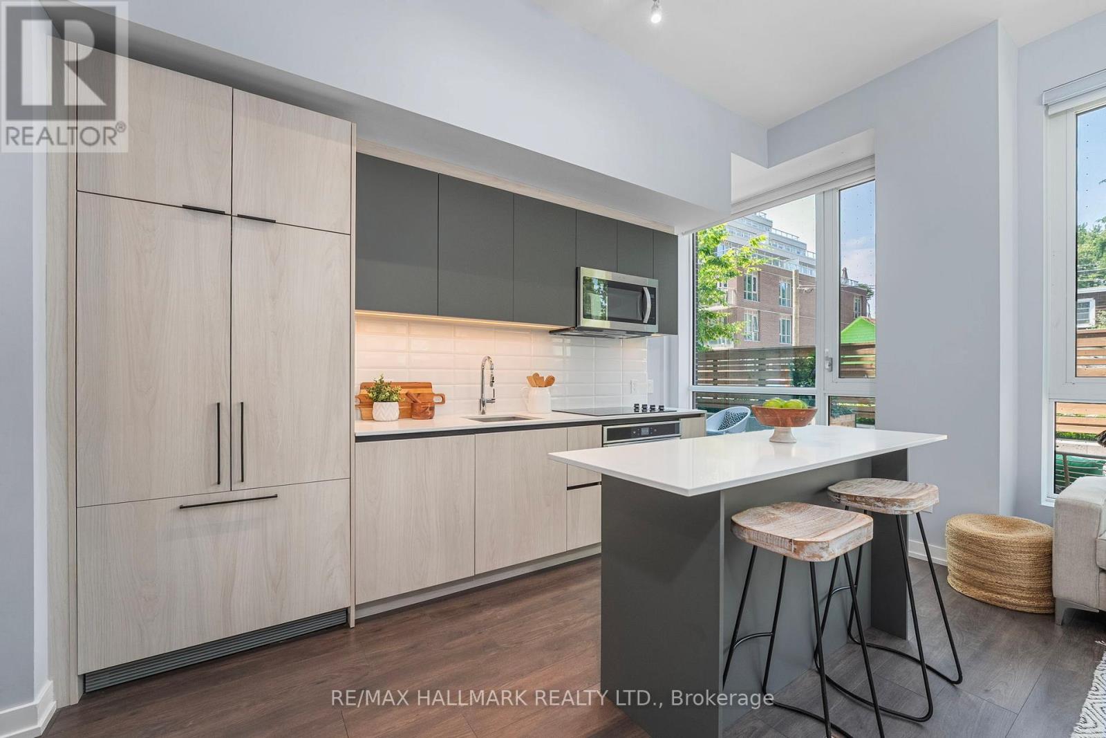 Photo 22 of 124 150 Logan Avenue, Toronto ON