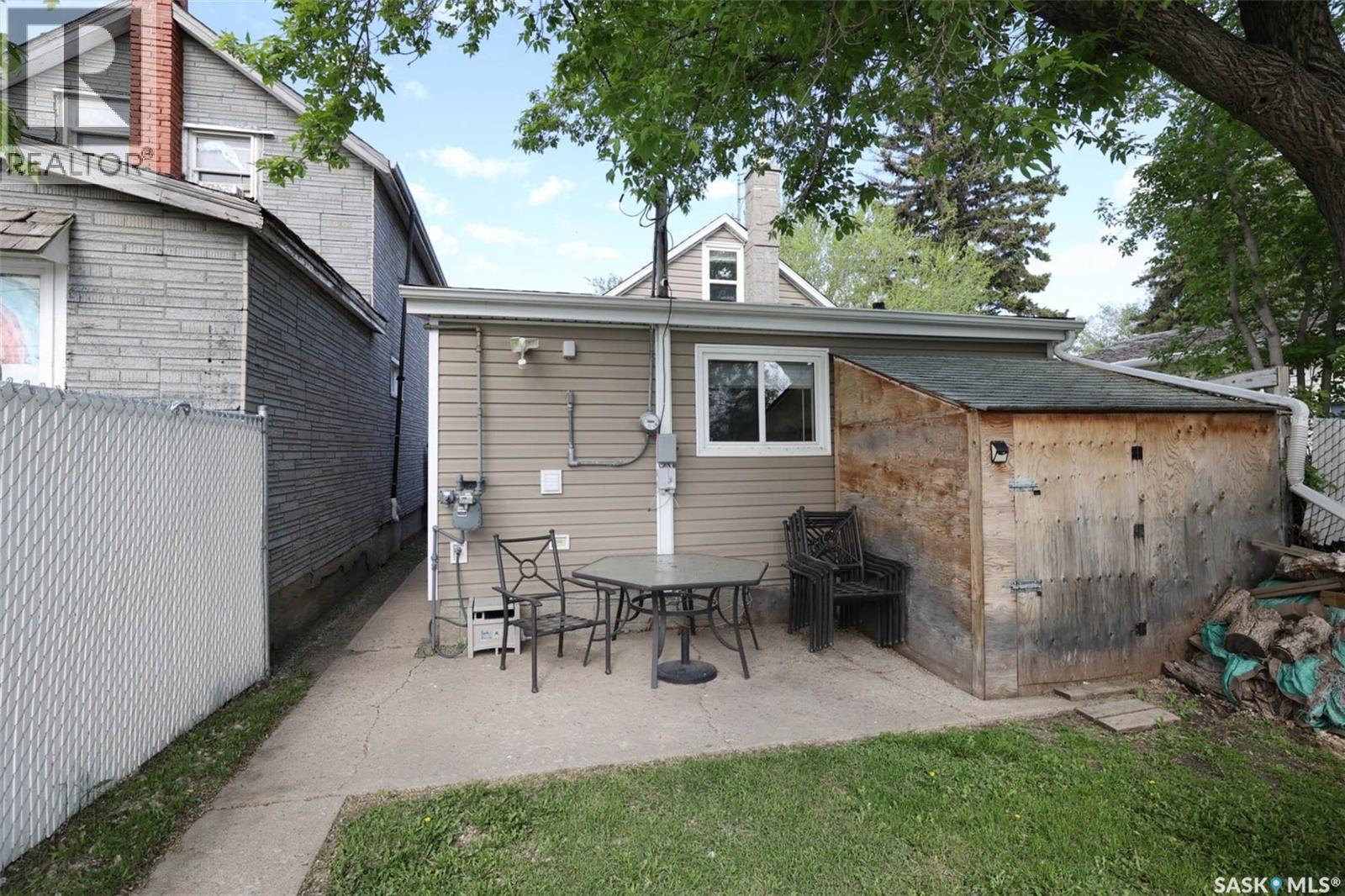 Photo 19 of 1933 Broder Street, Regina SK
