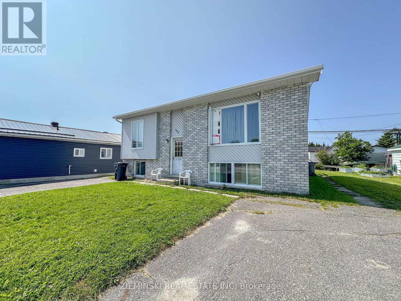 Photo 11 of 659 Victoria Road, Iroquois Falls ON