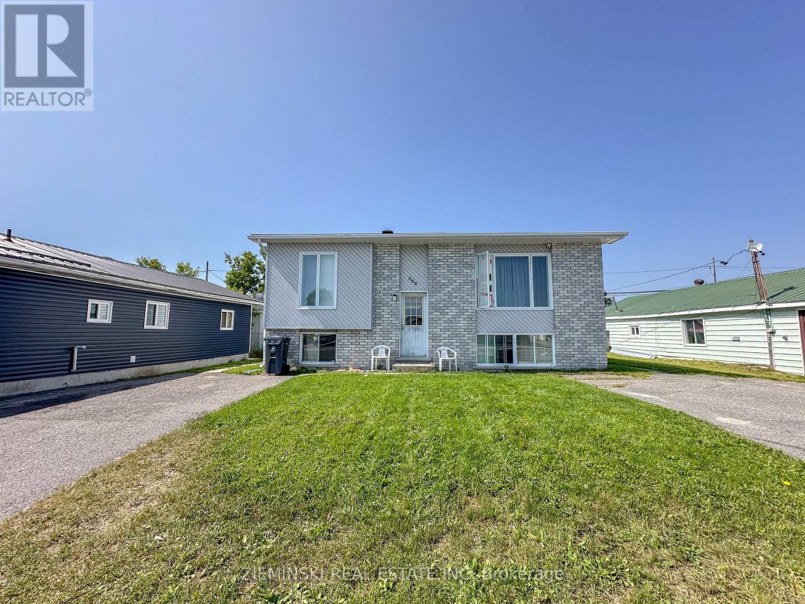 Photo 20 of 659 Victoria Road, Iroquois Falls ON