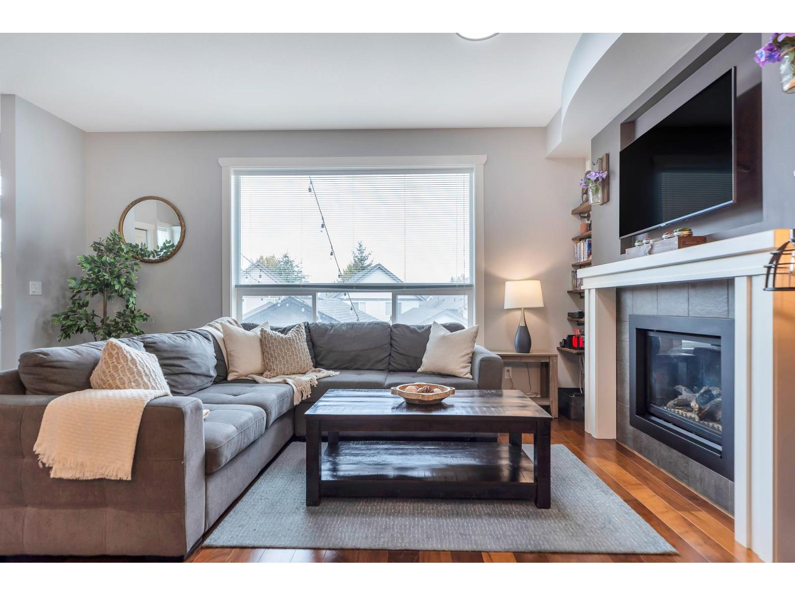 Photo 7 of 21169 79 A Avenue, Langley BC