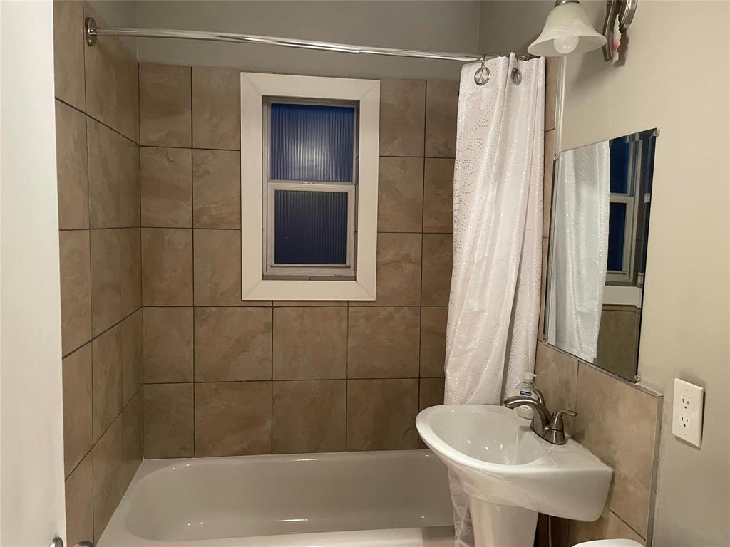 Photo 10 of 87 Lusted Avenue, Winnipeg MB