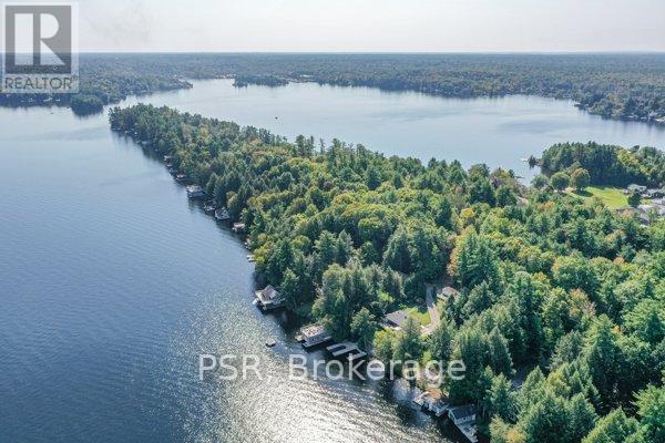 Photo 2 of 1 1018 Georgina Way, Gravenhurst ON