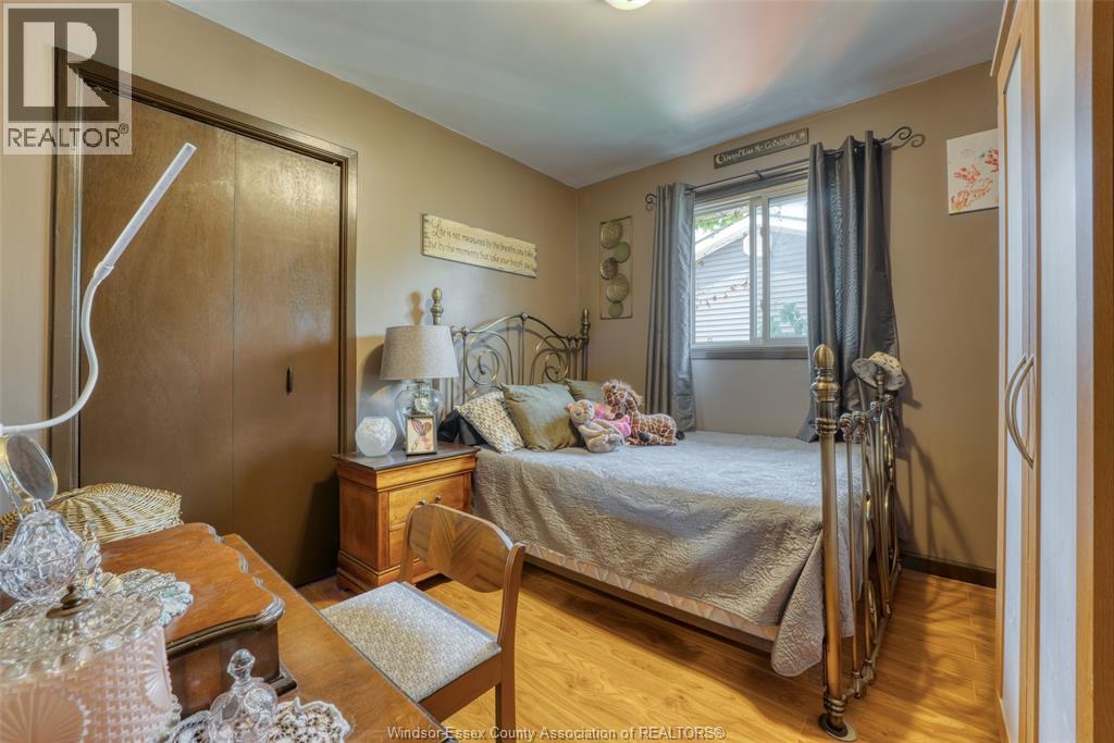 Photo 12 of 252 Arthur, Harrow ON