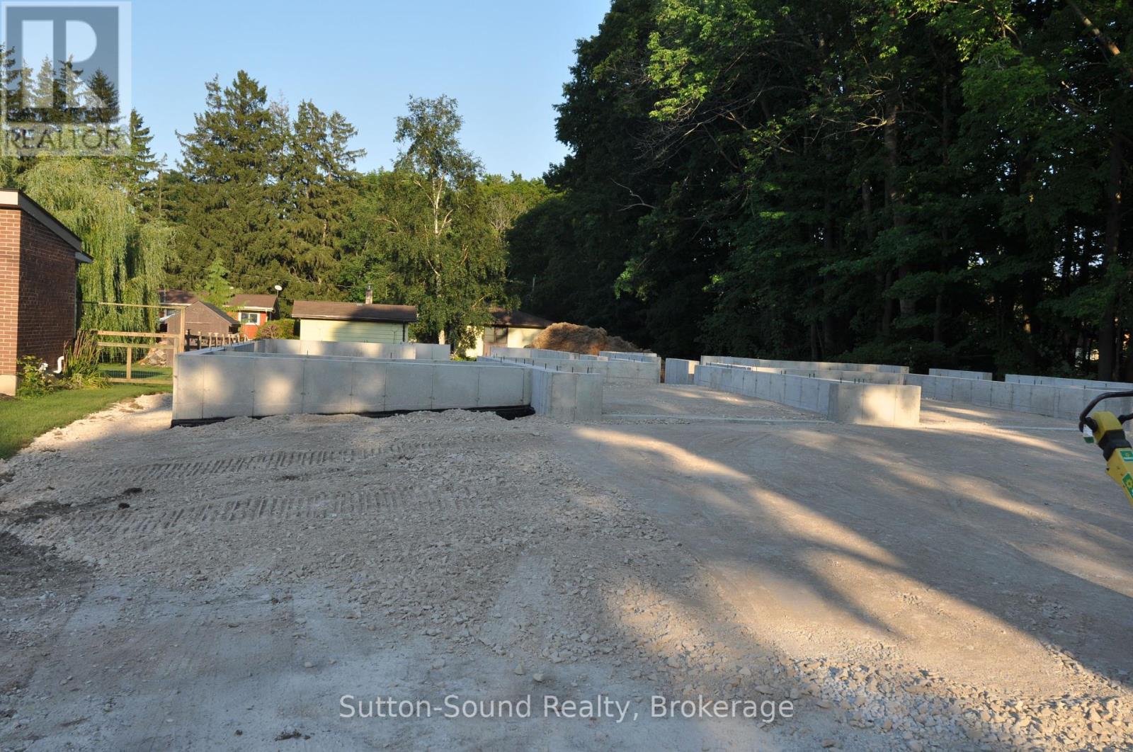Photo 1 of 2515 6th Avenue W, Owen Sound ON