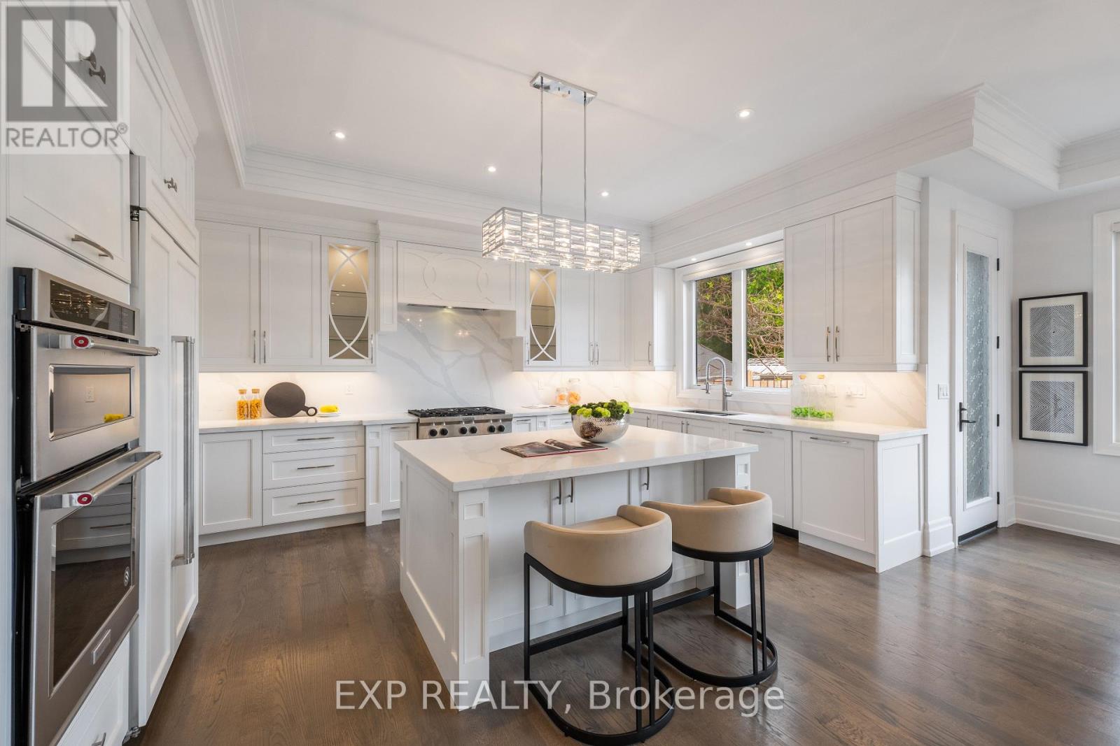 Photo 27 of 39 Howard Road, Newmarket ON