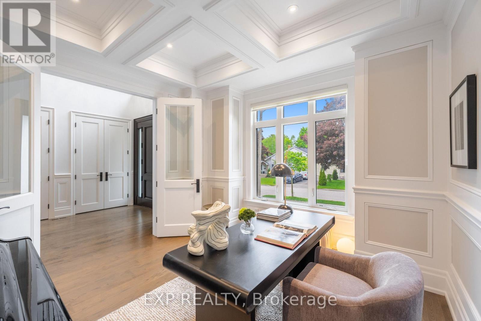 Photo 26 of 39 Howard Road, Newmarket ON