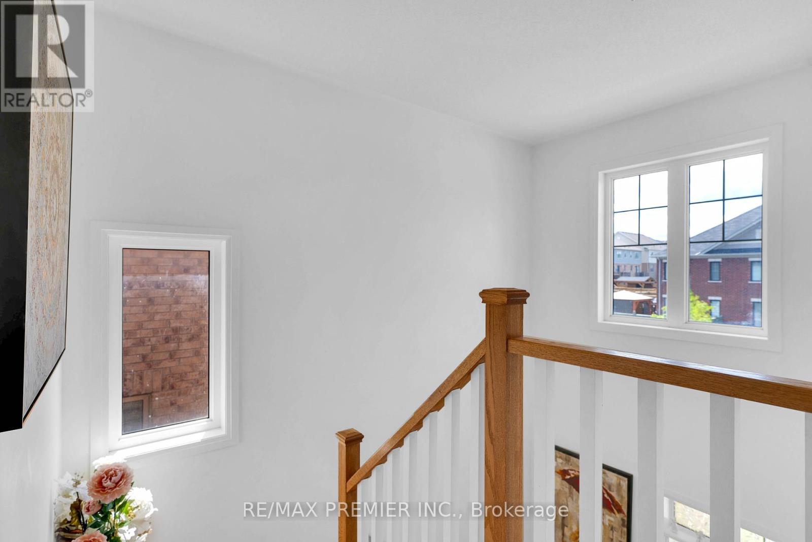 Photo 27 of 87 Casserley Crescent, New Tecumseth ON
